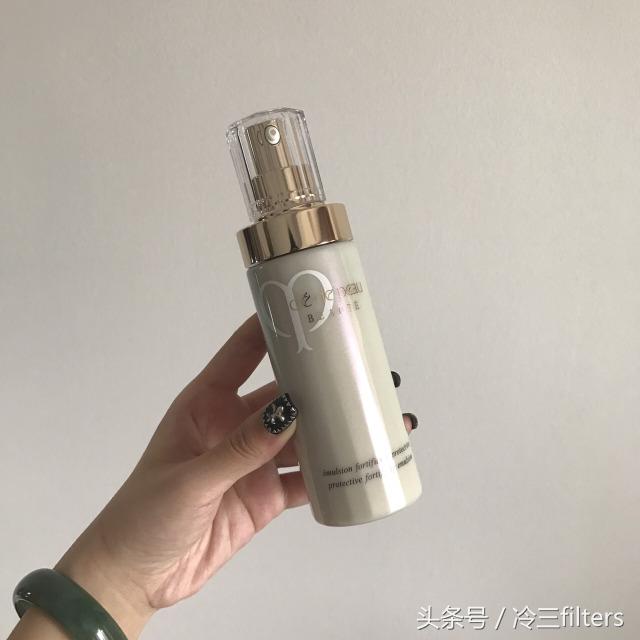 cpb护肤正确使用方法,想护肤有必要用水乳吗