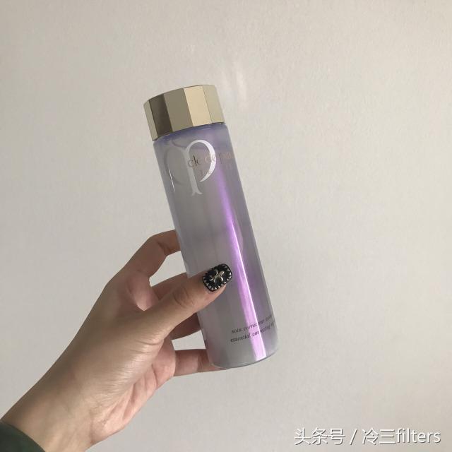 cpb护肤正确使用方法,想护肤有必要用水乳吗