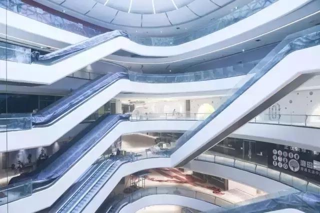 银泰in99购物中心和大悦城,银泰in99阳光岛