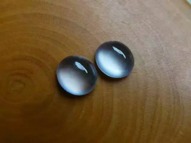 起胶起莹的翡翠视频,翡翠的起胶什么意思