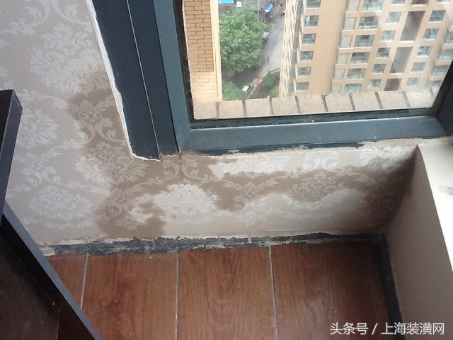 阳台窗户下雨渗水怎么办,一下雨窗户就进雨怎么办