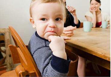 呕吐正确处理,8种呕吐现象怎么处理