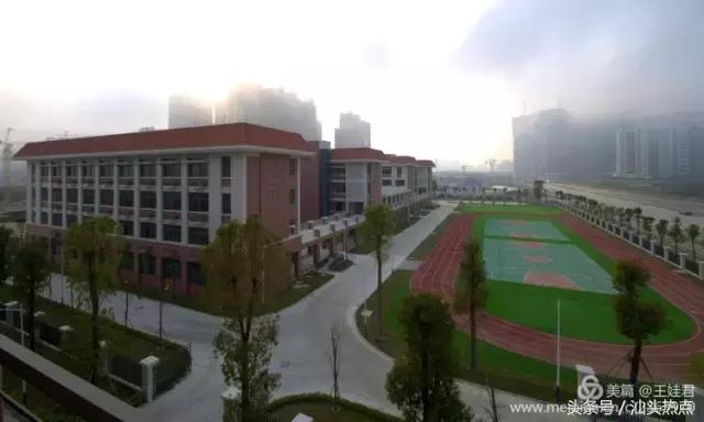 汕头金中学校的环境,汕头金中海湾校区环境