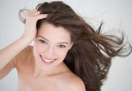 头皮干燥起油怎么处理,头皮干燥起皮屑用什么好