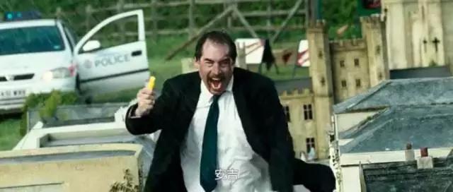 这部重口味、高分喜剧为国人量身订做,却永远不可能引进