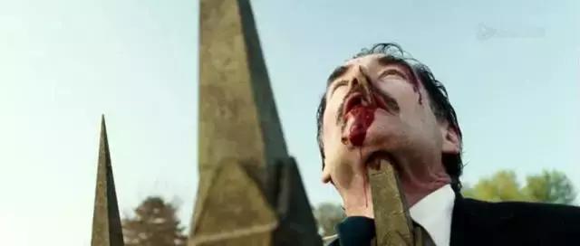 这部重口味、高分喜剧为国人量身订做,却永远不可能引进