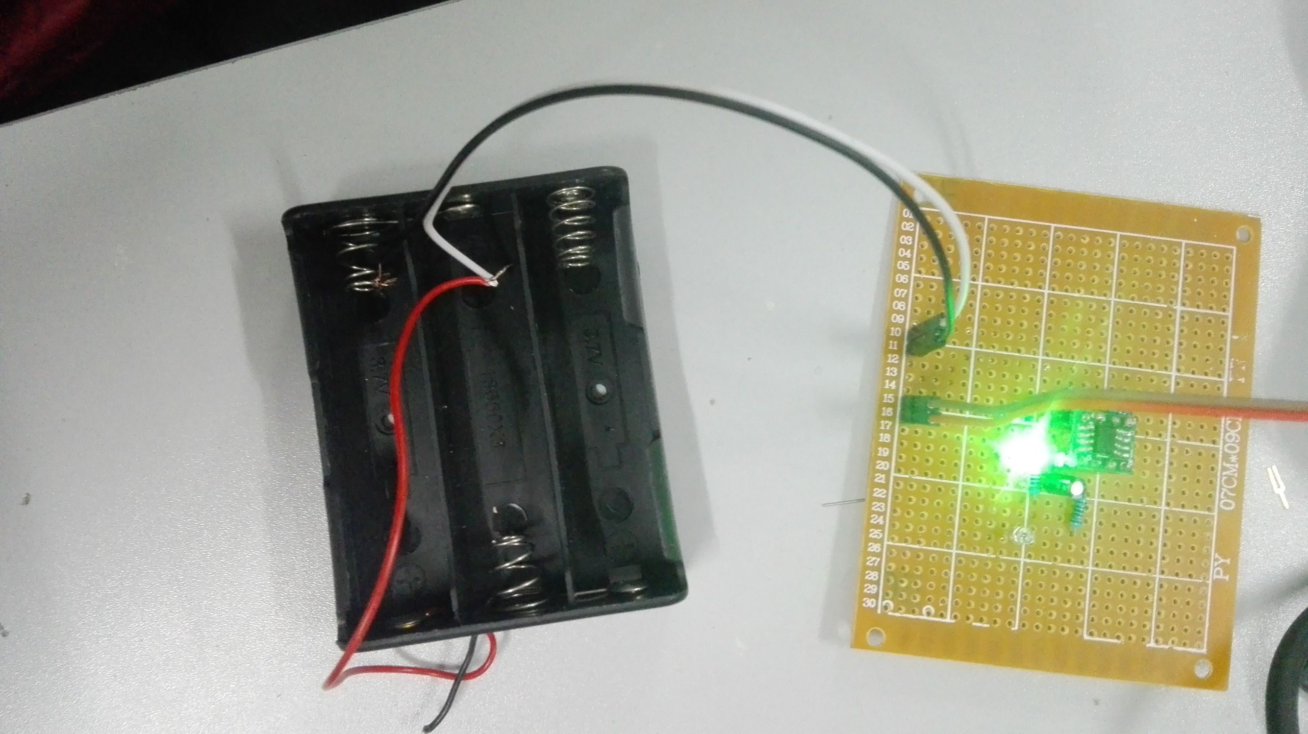 18650电池做手机充电器,锂电池18650简单充电器制作