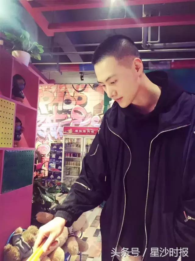 脱衣有肉、自带美颜，星沙老板界的颜值担当……谁是你的菜？