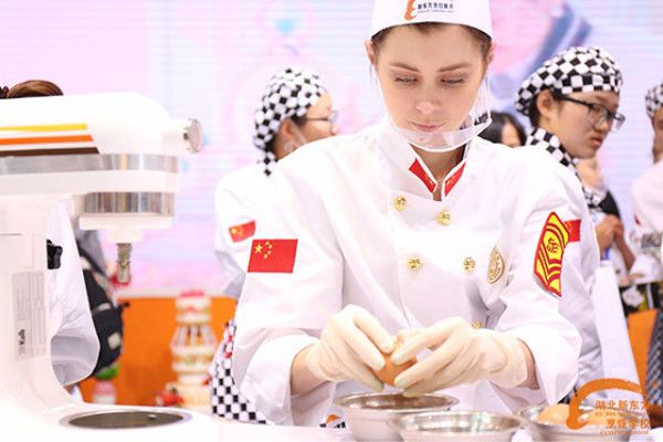 玩偶设计师林良如:怪趣毛毡展览——《23个小怪兽》