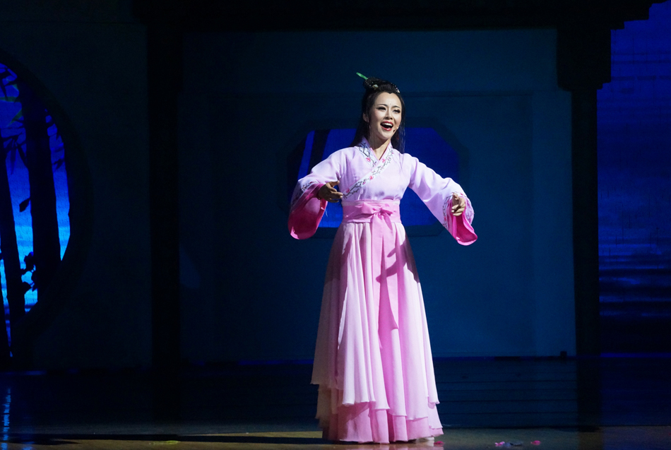 苏东坡王朝云红颜知己,苏东坡与王朝云在惠州西湖的故事