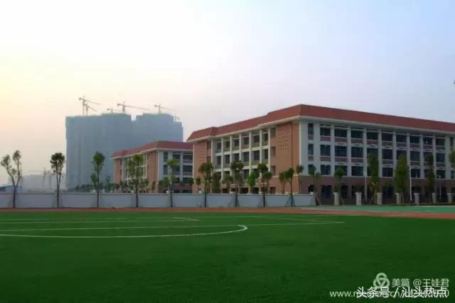 汕头金中学校的环境,汕头金中海湾校区环境