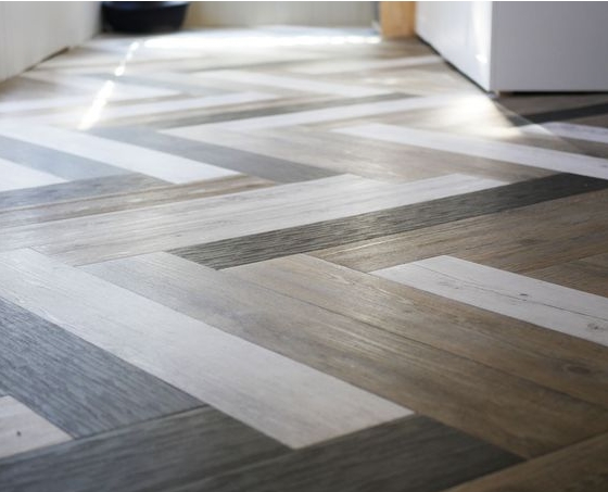 地板导购小姐姐,地板导购话术