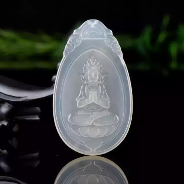 黄龙玉手镯费料,导致黄龙玉手镯价格高?