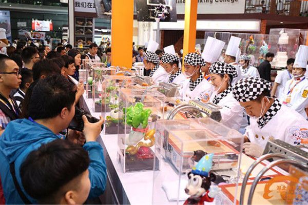 玩偶设计师林良如:怪趣毛毡展览——《23个小怪兽》