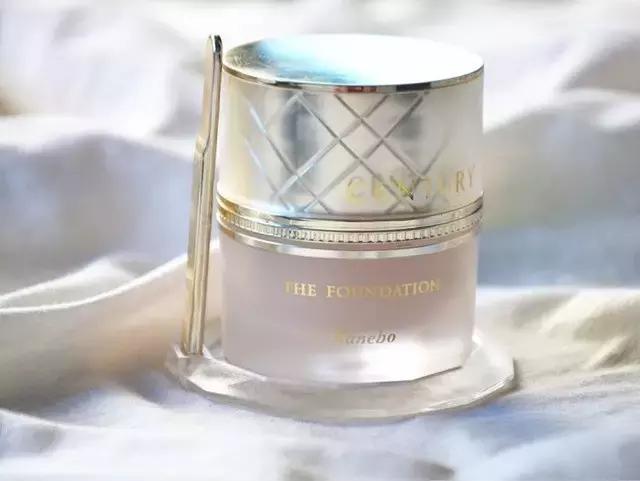 夏日持久抗氧化粉底推荐,夏日油皮美白提亮护肤品推荐