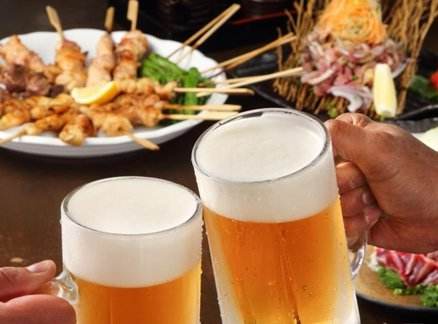 女士喝啤酒脚疼,喝啤酒会脚酸是怎么回事