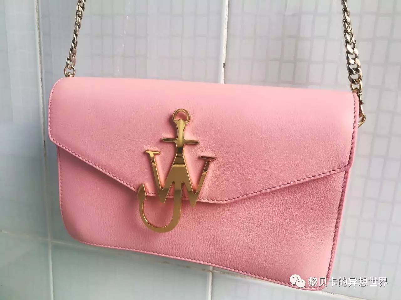 不想出门一出门就烦,不想出去但一出去就很嗨