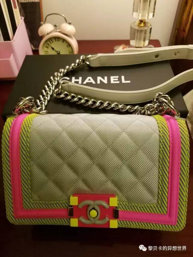 不想出门一出门就烦,不想出去但一出去就很嗨