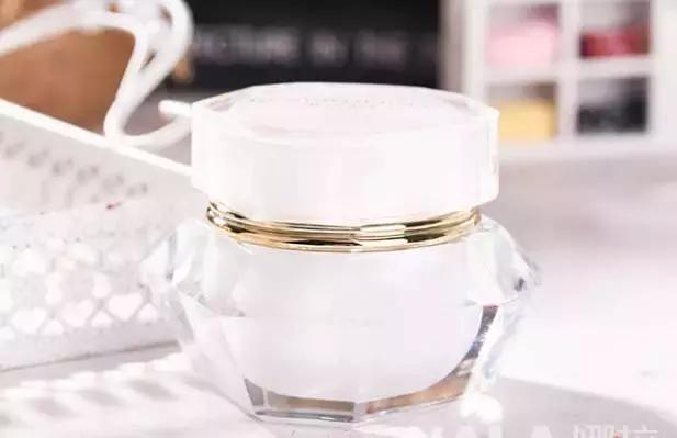 伊思蜗牛霜红的好还是白的好,伊思蜗牛霜测评