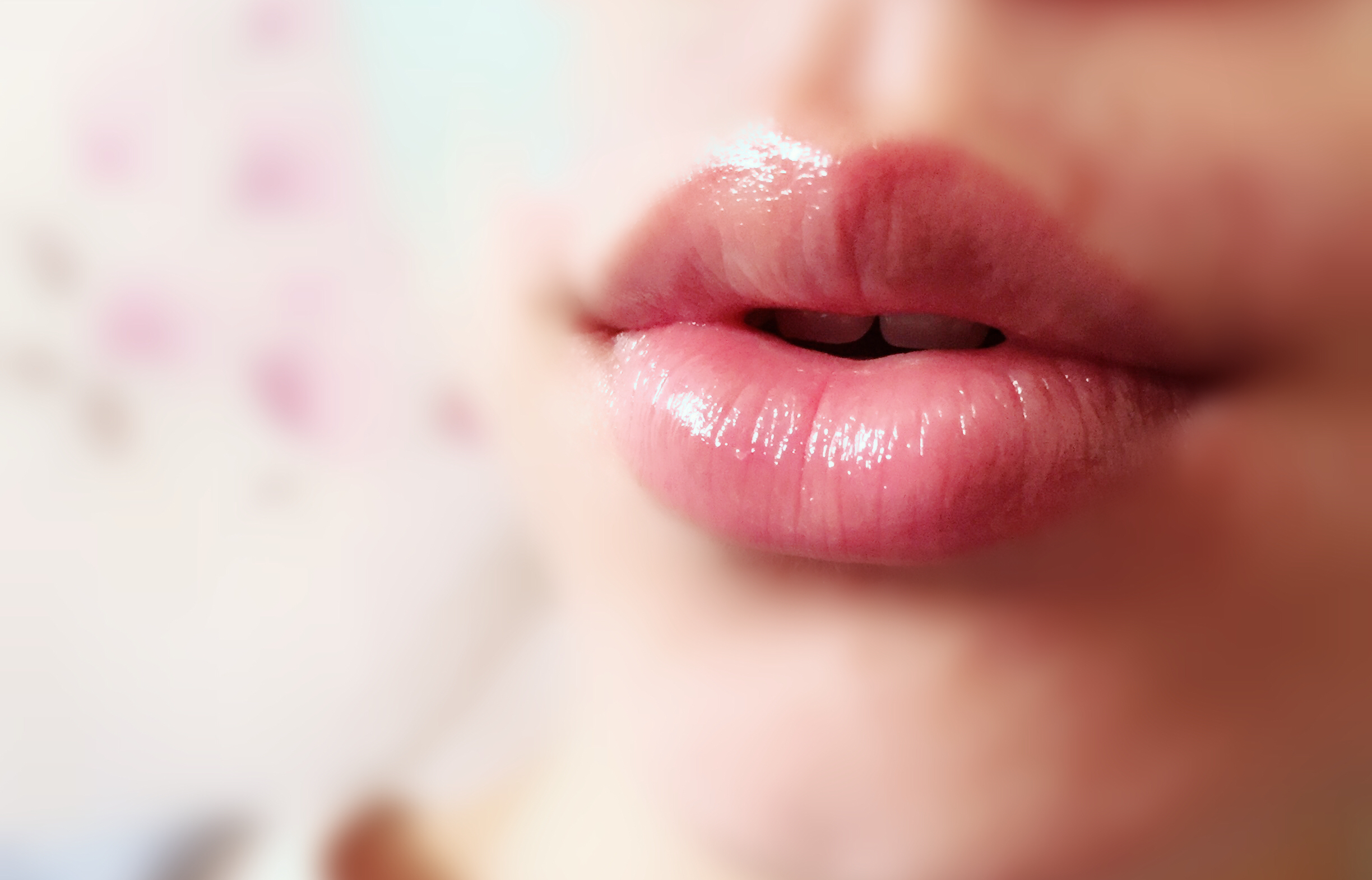 纪梵希粉色小羊皮304唇膏,纪梵希小羊皮润唇膏试色