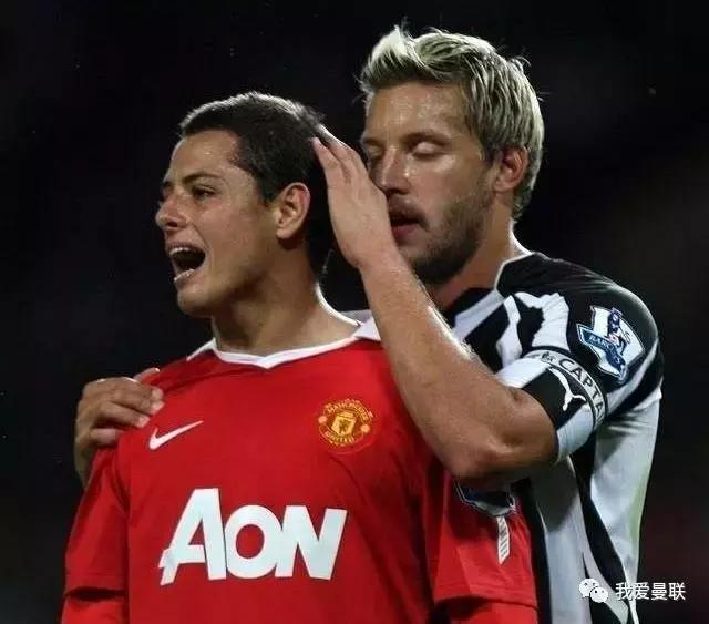 他拒绝亲吻曼联队徽，却为红魔断腿流血从不后悔！这才是真斗士