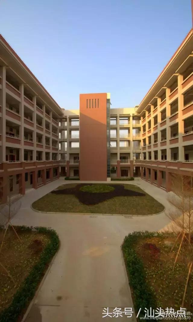 汕头金中学校的环境,汕头金中海湾校区环境