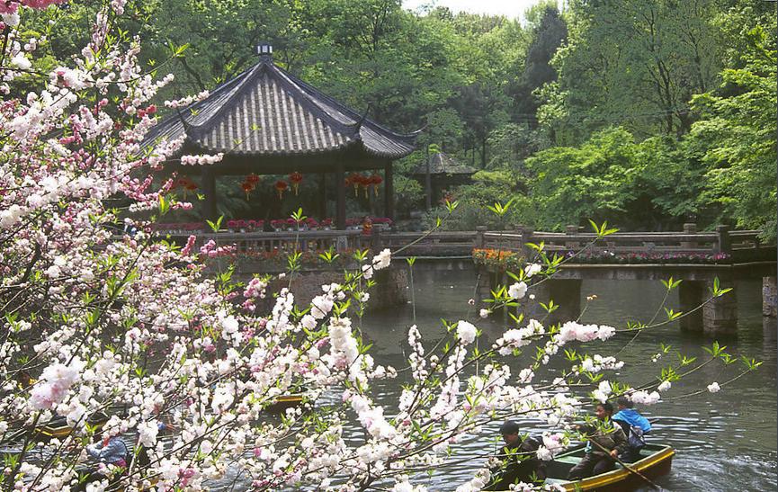 江苏省的一个五线城市，获得“全国百强县第四名”