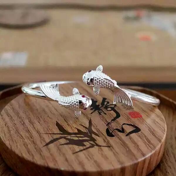 银手镯科普视频,分享一下你们的银手镯