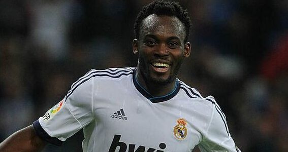 水牛埃辛怒了！印尼联赛中死球时间被爆射，怒追22岁小将！