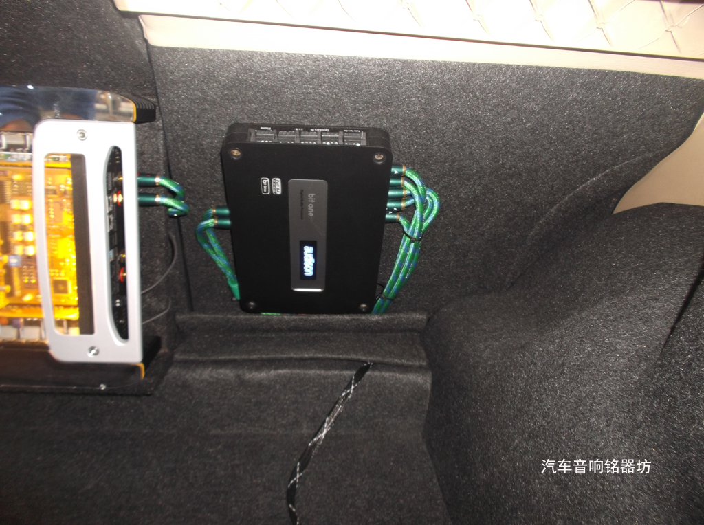 茂名丰田锐志改音响,湛江丰田锐志改装音响价格