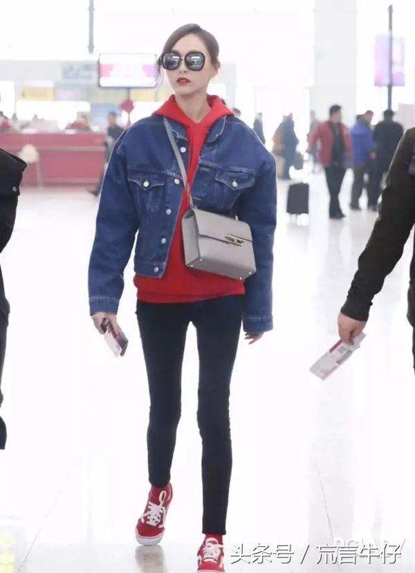 开春针织开衫外套搭配什么内搭,新款时尚牛仔外套风衣