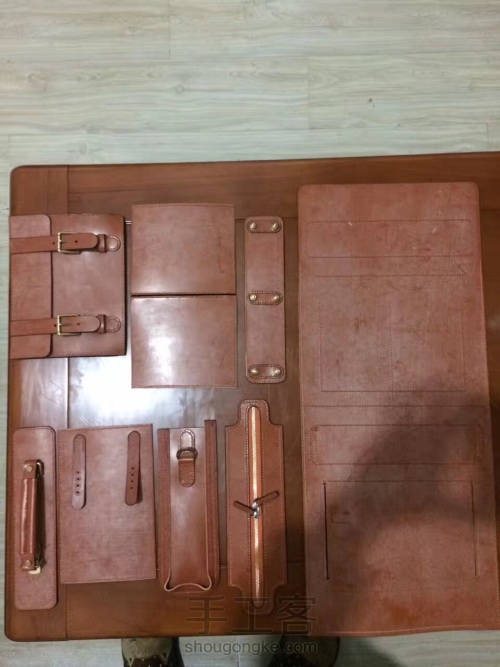 自己动手来做一个高大上的杜勒斯风格公文包吧