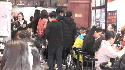 长清大学城的特色美食,济南长清大学城美食街炒河粉