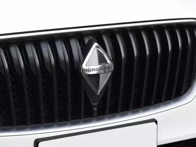 宝沃bx7两驱好还是四驱好,宝沃bx7四驱真实感受