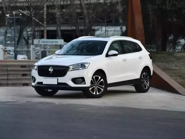 宝沃bx7两驱好还是四驱好,宝沃bx7四驱真实感受