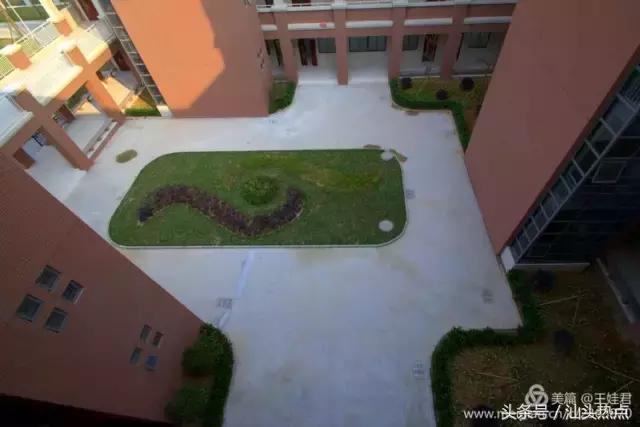 汕头金中学校的环境,汕头金中海湾校区环境