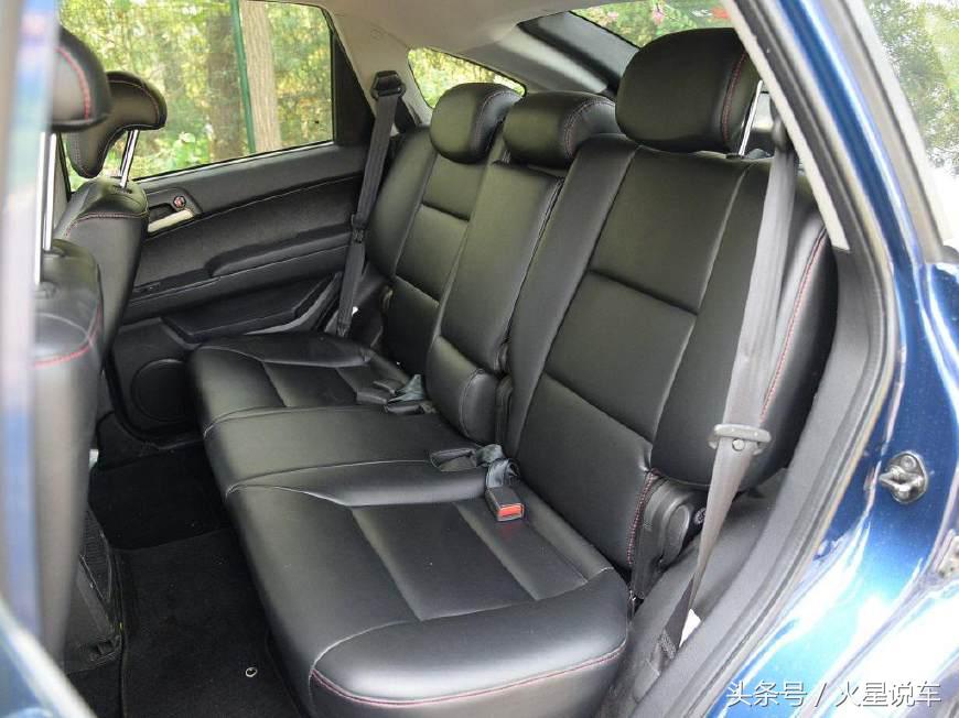 昔日售价高达60万长5米2标配四驱,4米6车长2.0t车