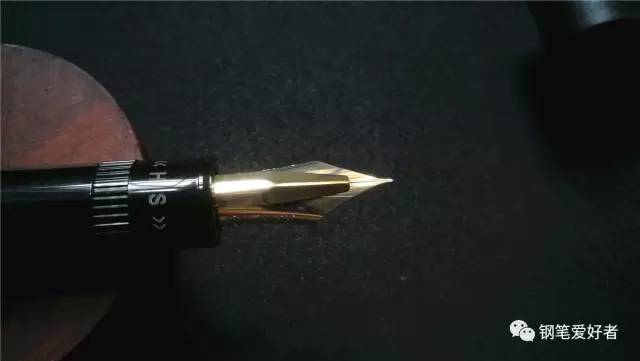 百乐钢笔笔尖m和f的区别,百乐14k钢笔买f尖还是mf尖