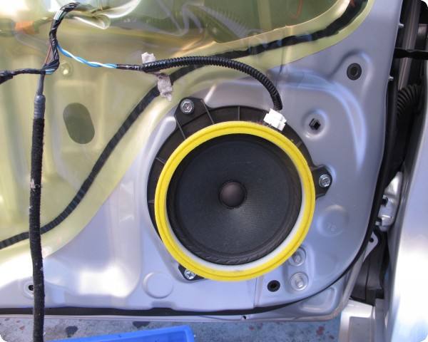 茂名丰田锐志改音响,湛江丰田锐志改装音响价格