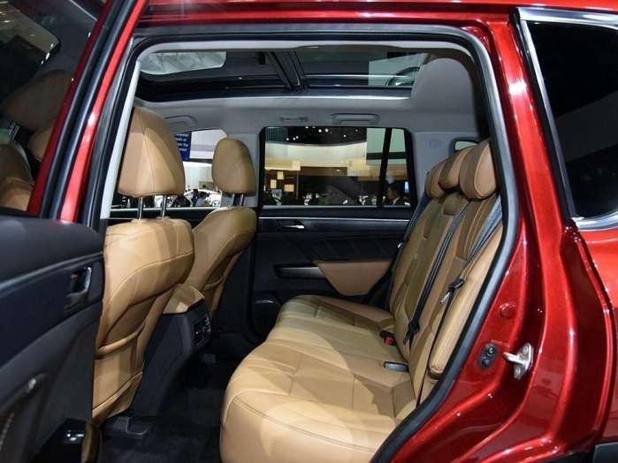 广汽传祺gs7新款19款,中大型suv广汽传祺