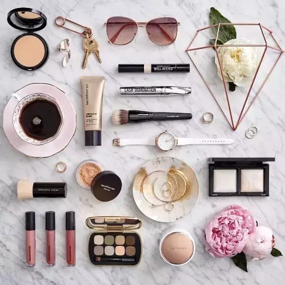 作为一个女人必须要学会坚强,做为女人必须要活的精致一点