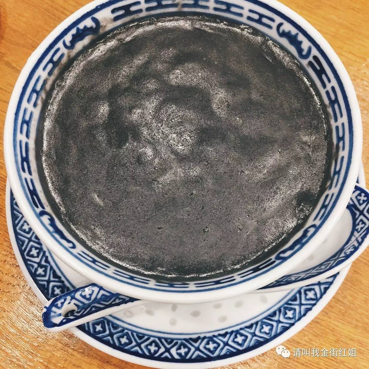 丹东有一条街特别出名,糖水店丹东