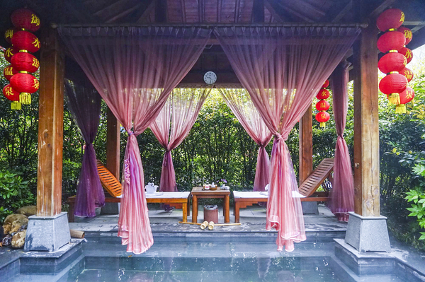 溧阳原始竹林里的这家野奢酒店,溧阳房间内有温泉的酒店叫什么