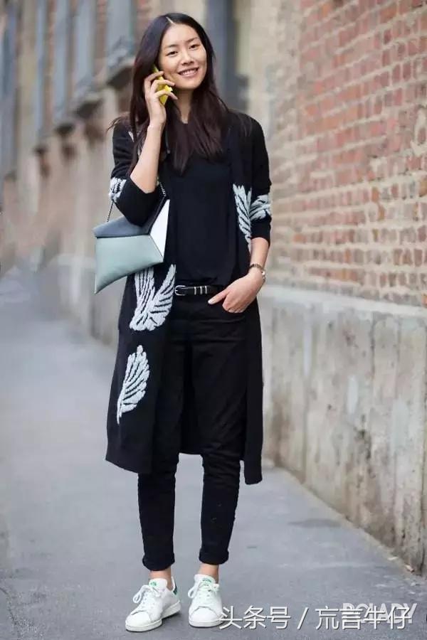 开春针织开衫外套搭配什么内搭,新款时尚牛仔外套风衣