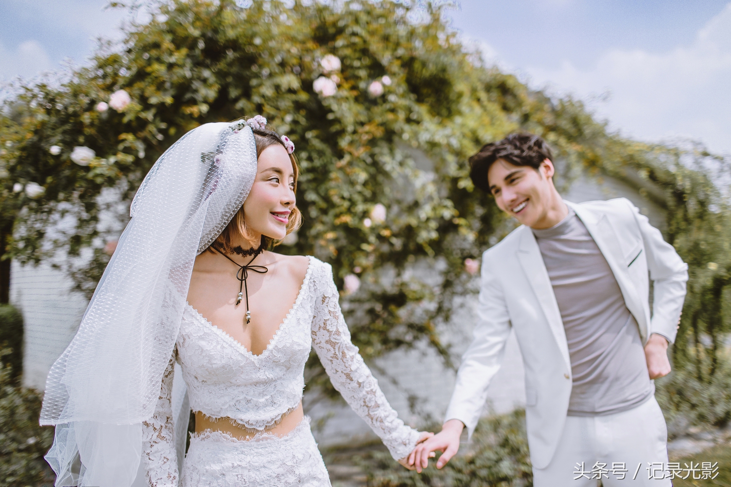 海景婚纱照新品发布,2017婚纱照流行趋势