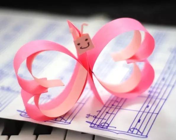 母亲节手工礼物贺卡简单折纸,幼儿园母亲节手工礼物康乃馨