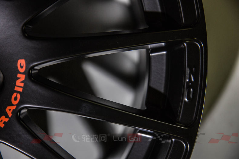 OZSUPERTURISMOGT款轮毂,ozsuperturismoevo轮毂怎么样