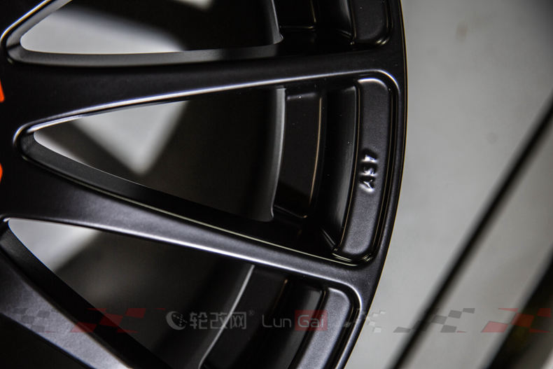 OZSUPERTURISMOGT款轮毂,ozsuperturismoevo轮毂怎么样