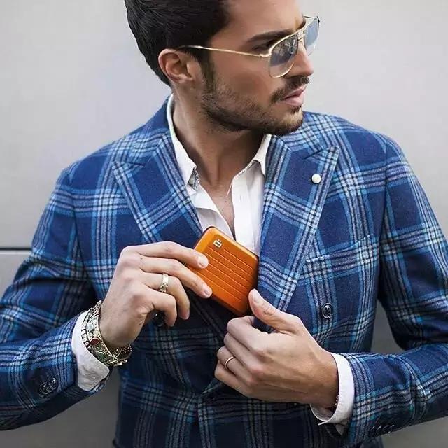 日默瓦配件如何分辨正版盗版,香奈儿蔚蓝金字版