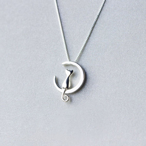 每个人应具备一条小黑裙,每个女生夏天都应该有条小黑裙